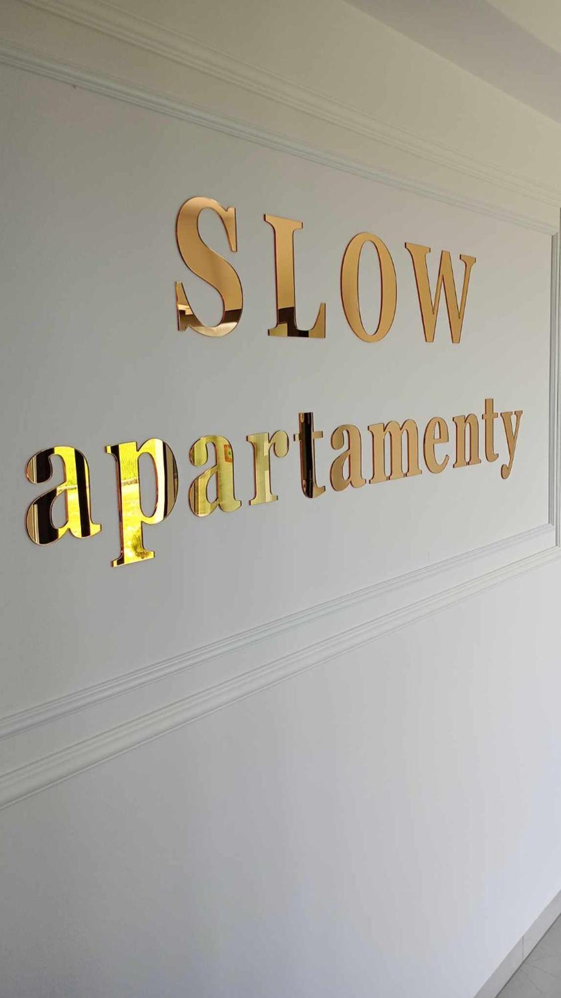 Slow Apartment *