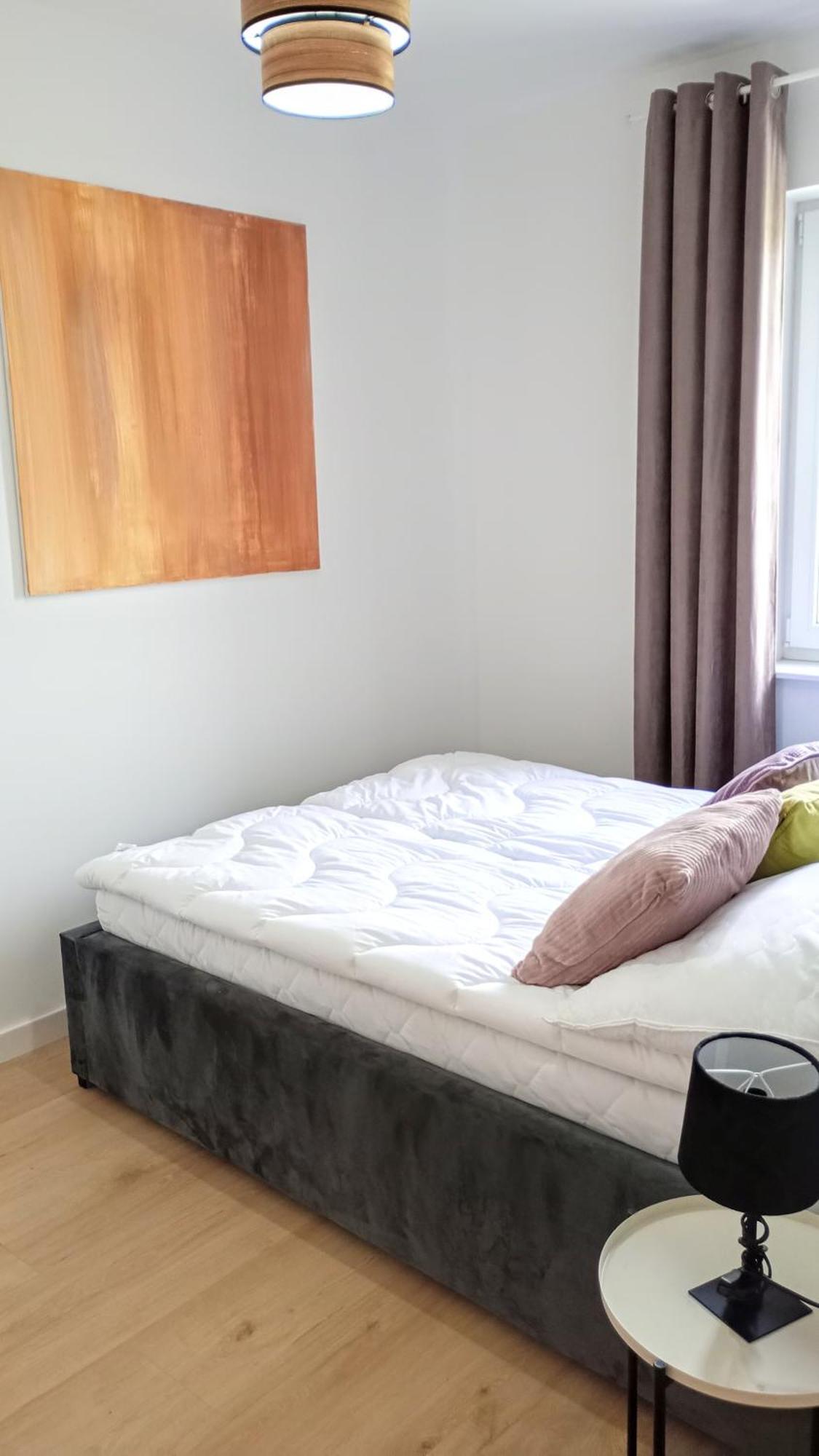 Apartment Slow